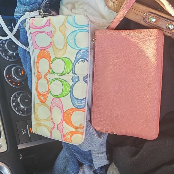 Coach wallets - Picture 2 of 3